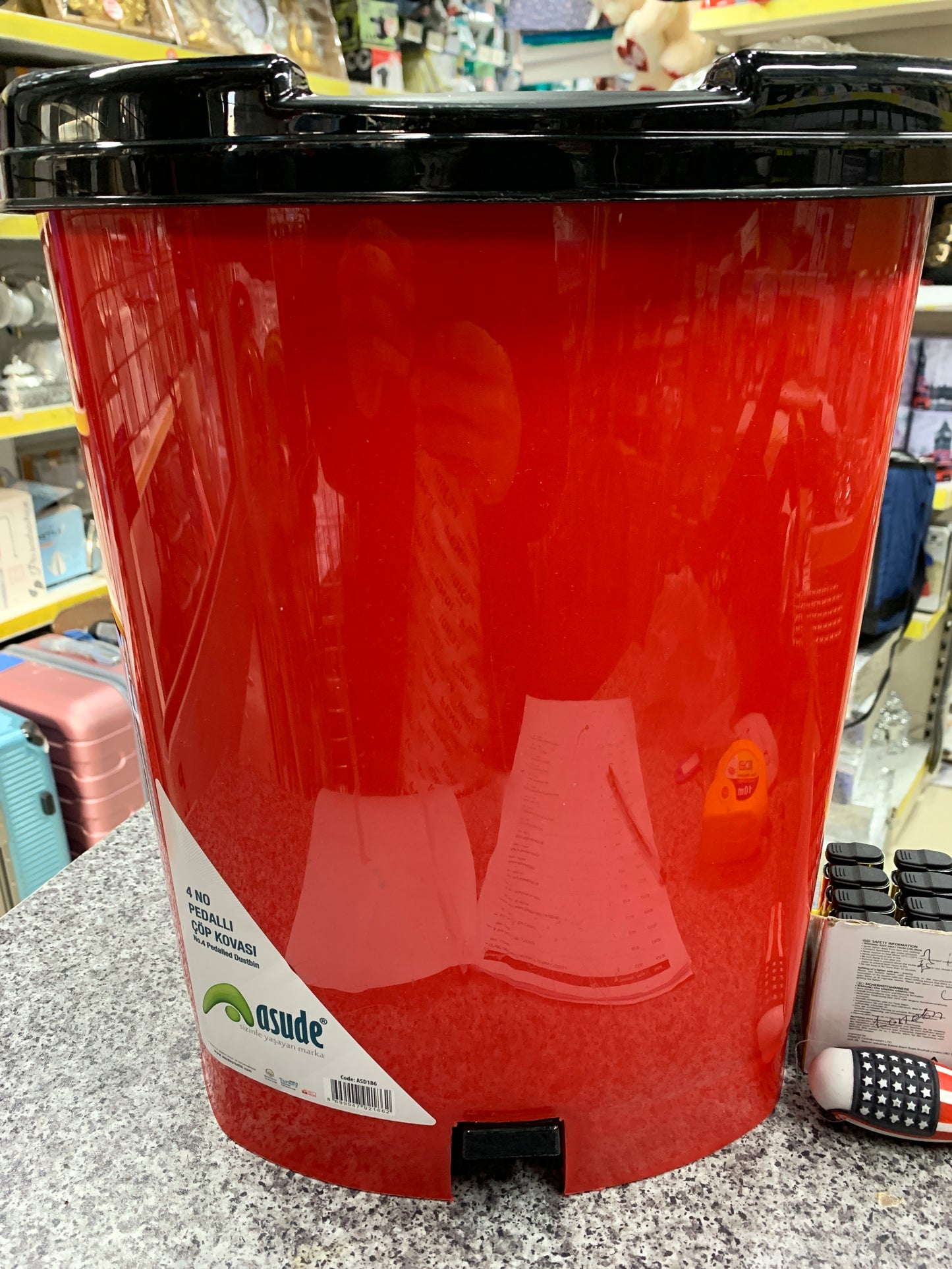 Dustbin