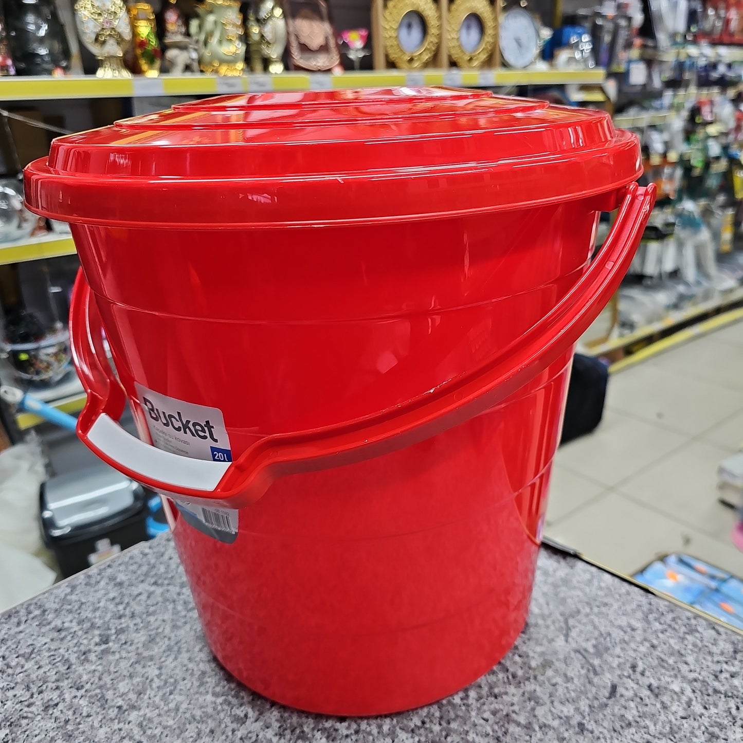 HOBBY BUCKET WITH LID - 20 LT