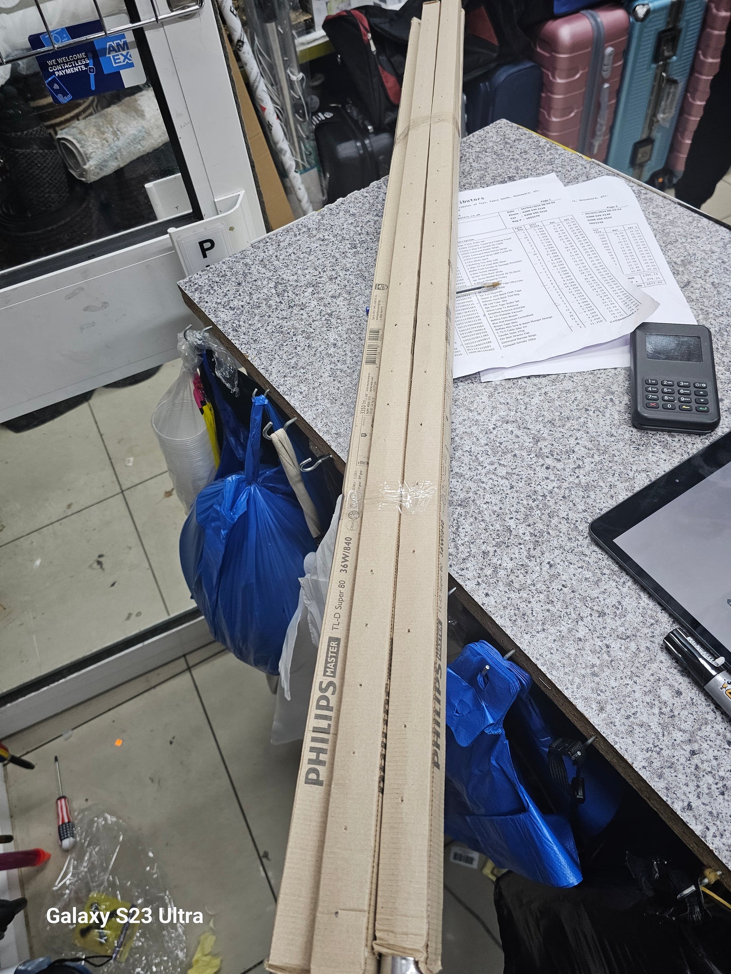 four Feet Tube Light